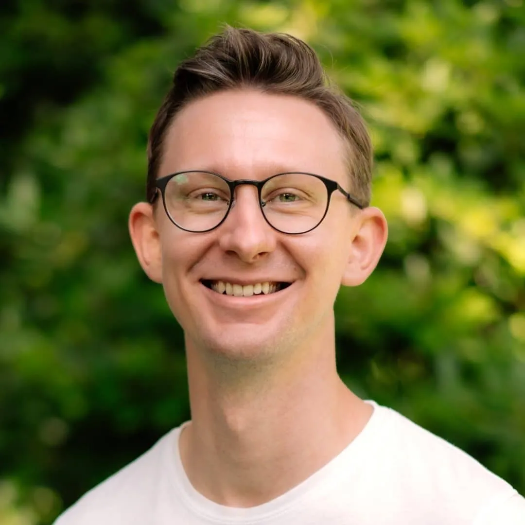 Rasmus Toft Steenholdt